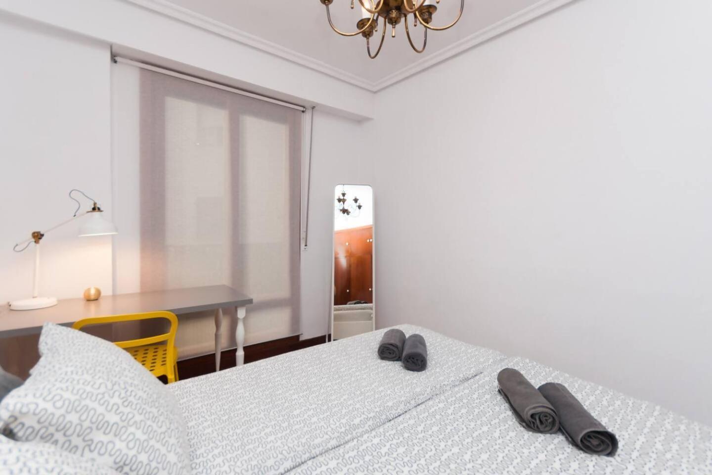 Apartamento Con Parking Privado Cerca De Zurriola San Sebastián Exterior foto