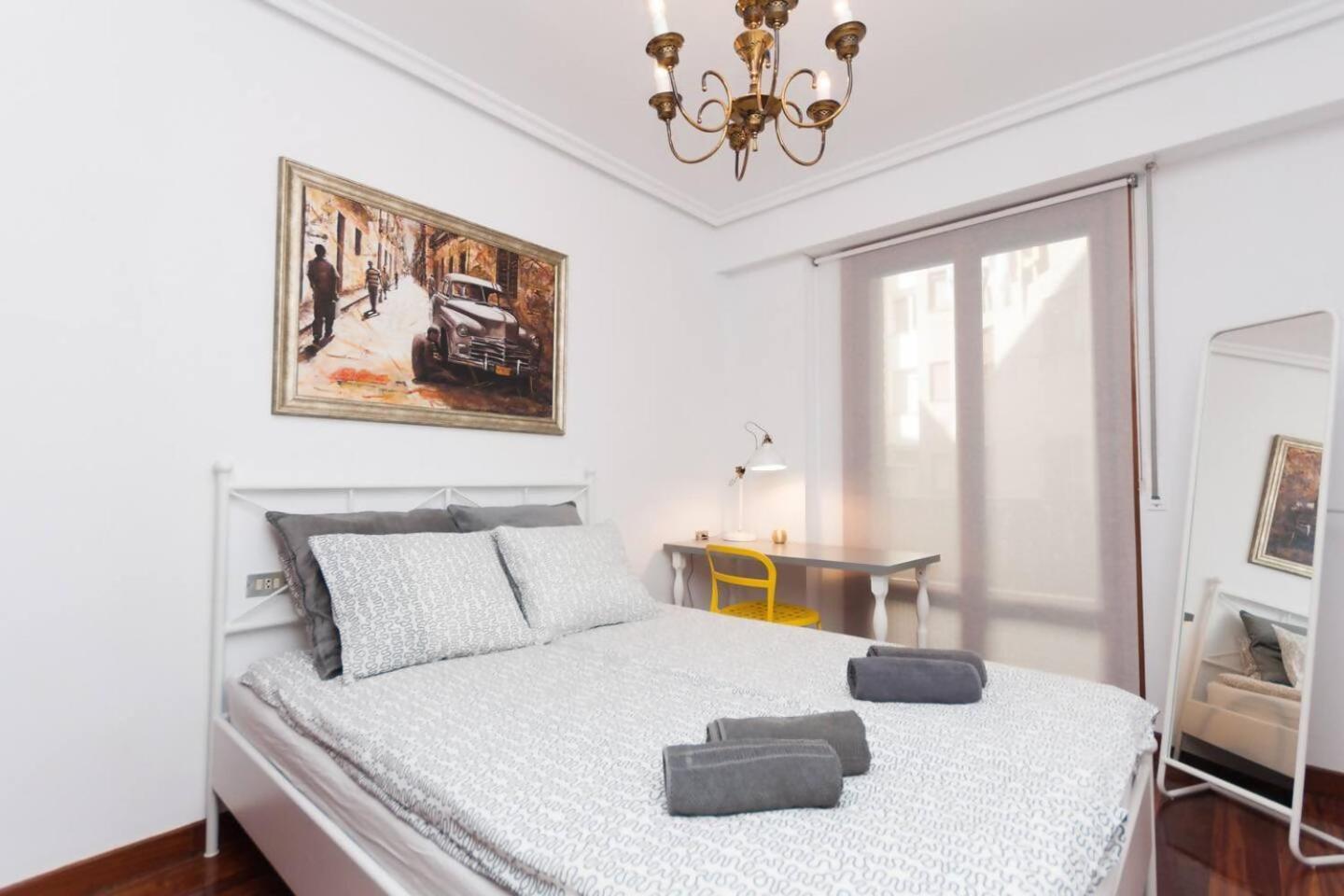 Apartamento Con Parking Privado Cerca De Zurriola San Sebastián Exterior foto