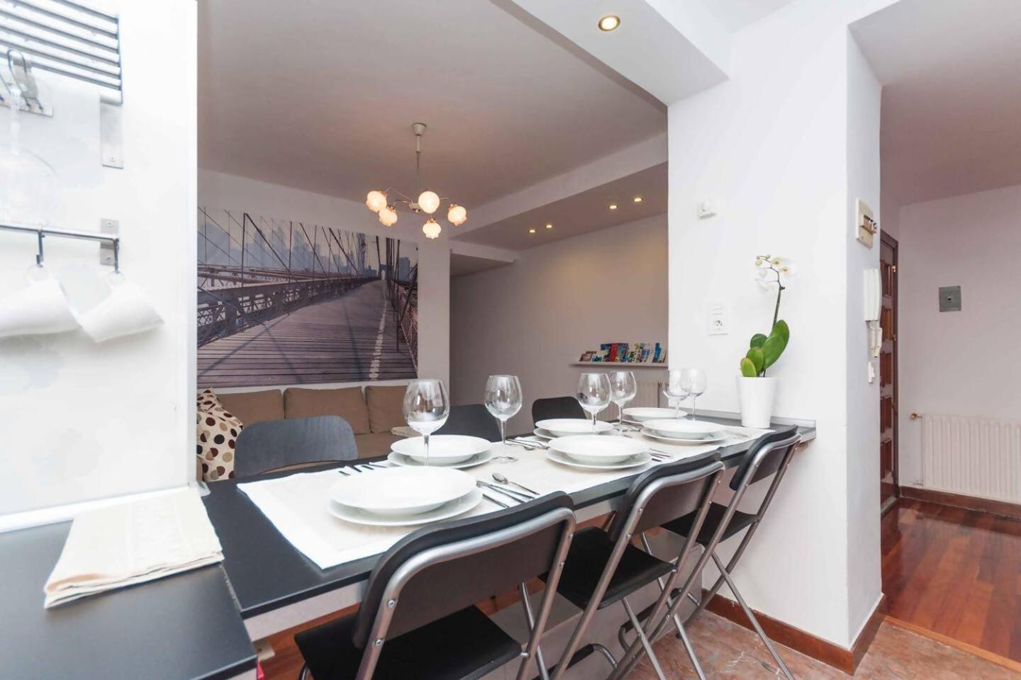 Apartamento Con Parking Privado Cerca De Zurriola San Sebastián Exterior foto